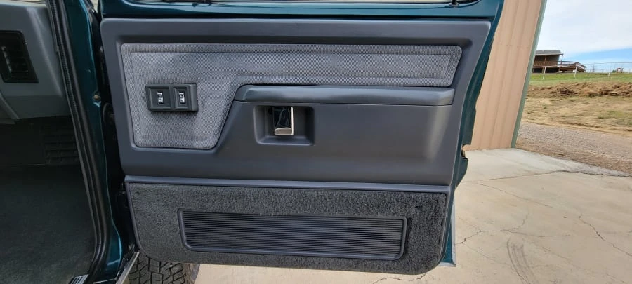 1993 Dodge Ramcharger - Image 20 of 31