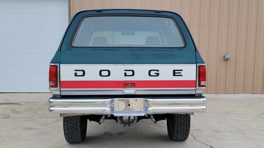 1993 Dodge Ramcharger - Image 7 of 31