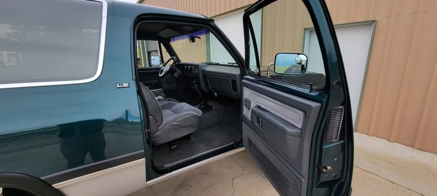 1993 Dodge Ramcharger - Image 13 of 31
