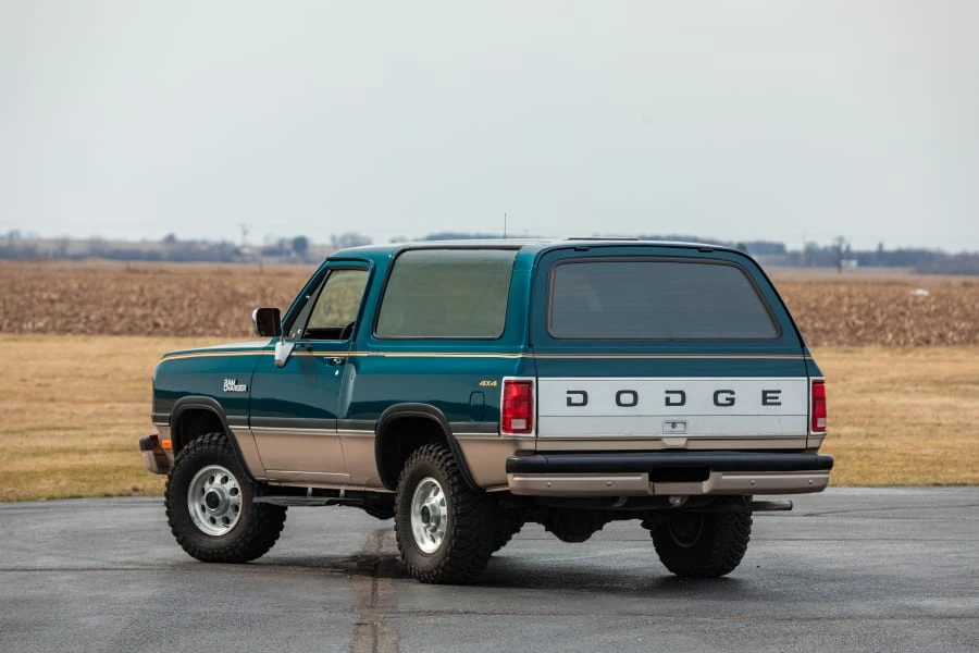 1993 Dodge Ramcharger - Image 11 of 27