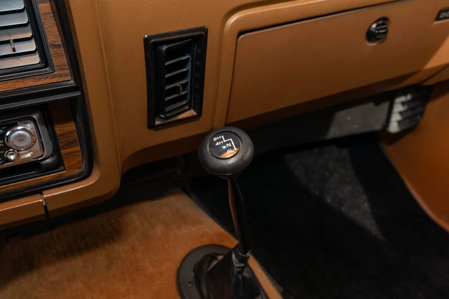 1993 Dodge Ramcharger - Image 23 of 27