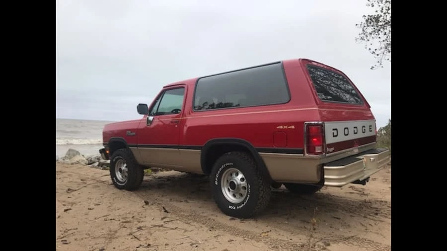 1993 Dodge Ramcharger - Image 3 of 10