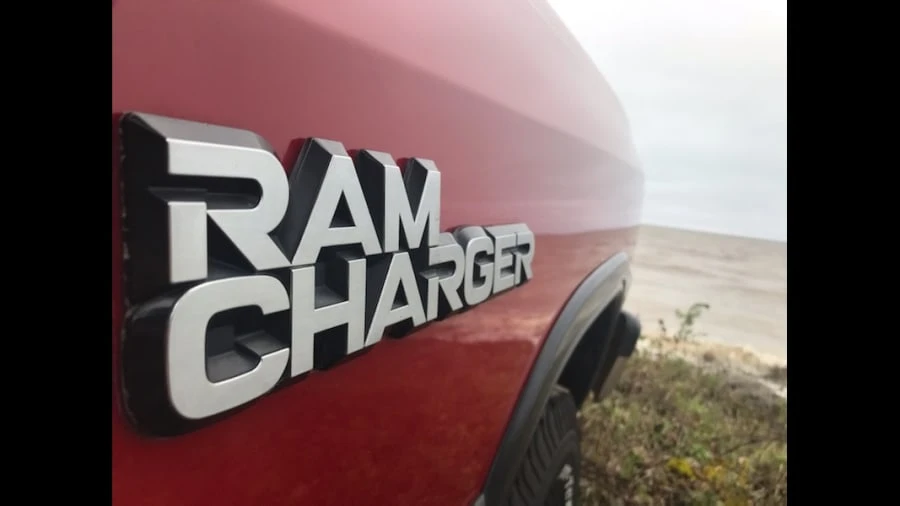 1993 Dodge Ramcharger - Image 4 of 10