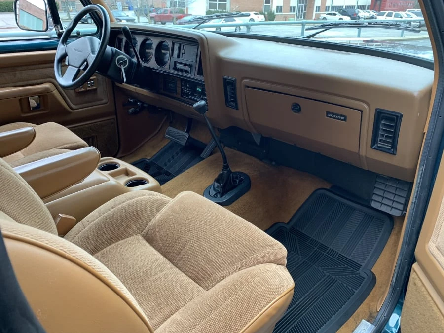 1993 Dodge Ramcharger - Image 5 of 8