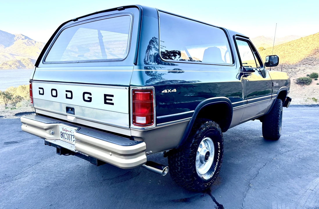 1993 Dodge Ramcharger - Image 13 of 31
