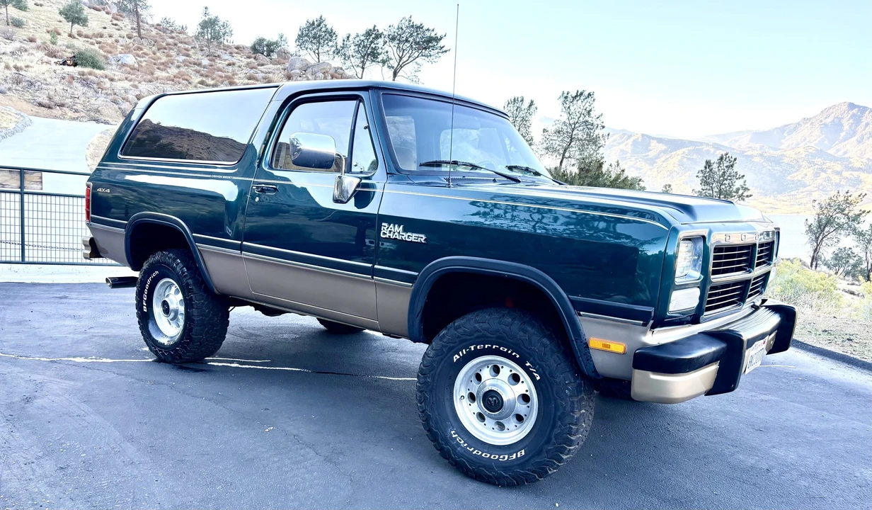 1993 Dodge Ramcharger - Image 18 of 31