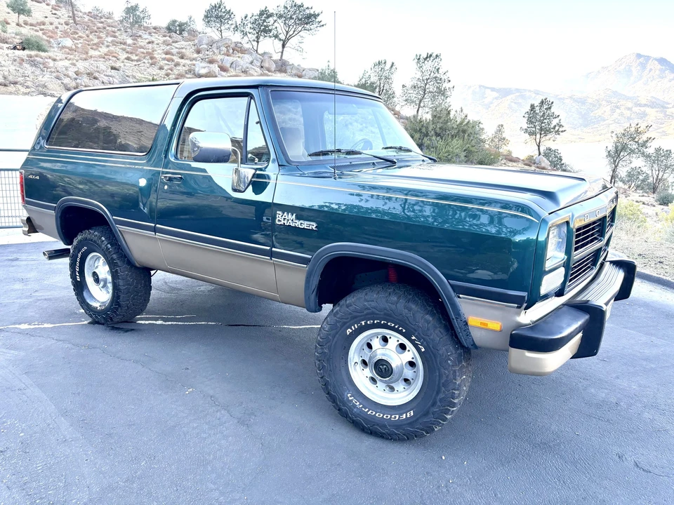 1993 Dodge Ramcharger - Image 17 of 31