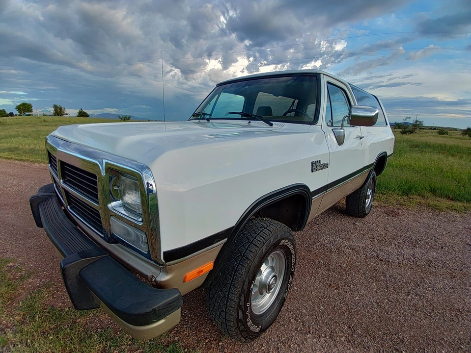 1993 Dodge Ramcharger - Image 3 of 31