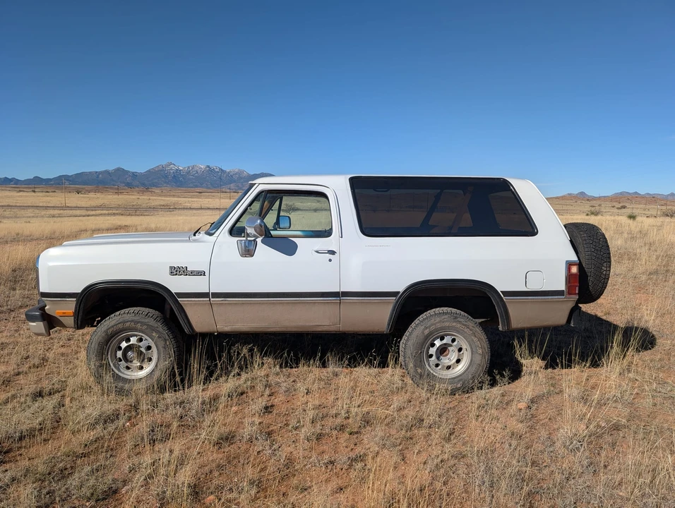 1993 Dodge Ramcharger - Image 27 of 31