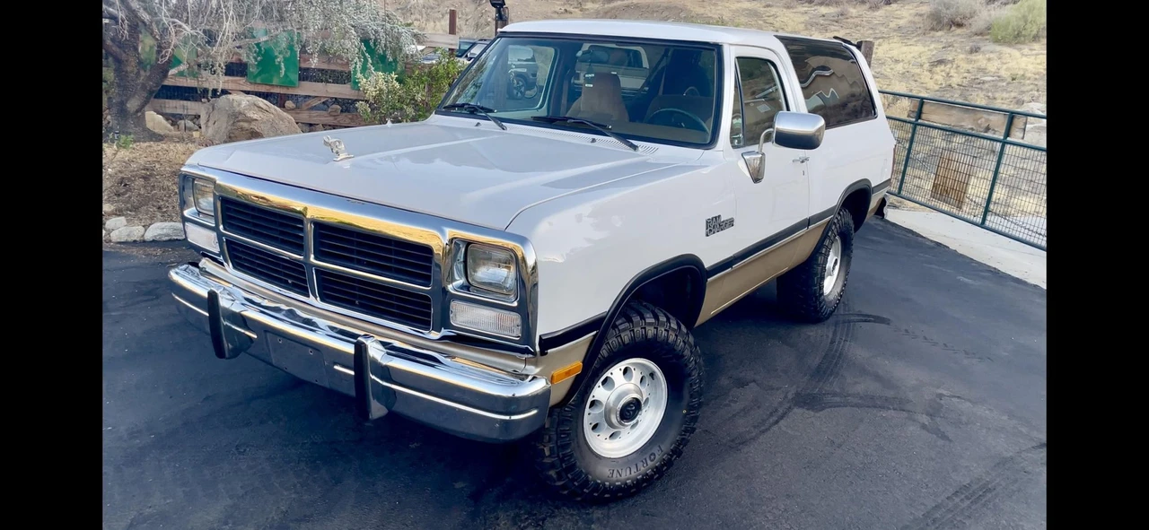 1993 Dodge Ramcharger - Image 3 of 31