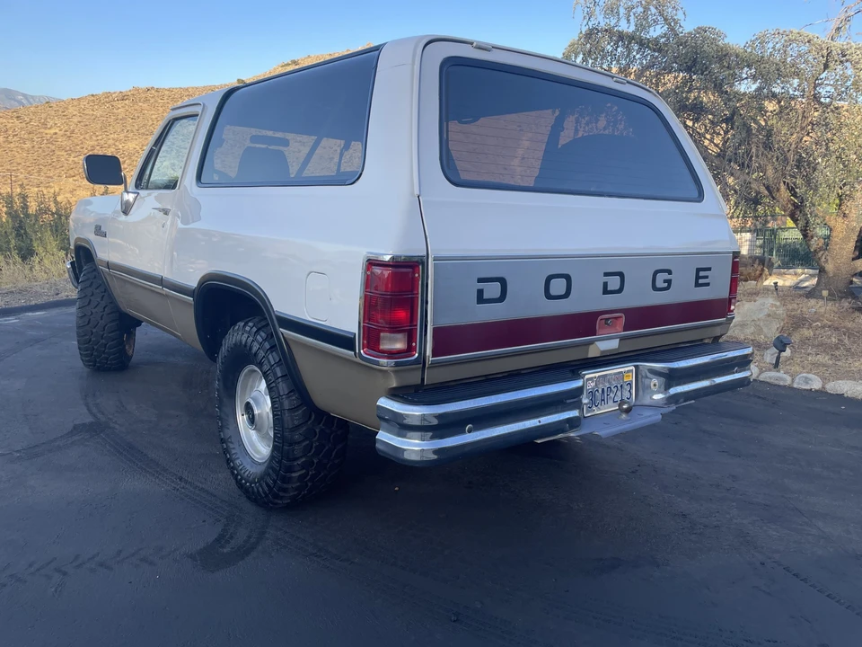 1993 Dodge Ramcharger - Image 18 of 31