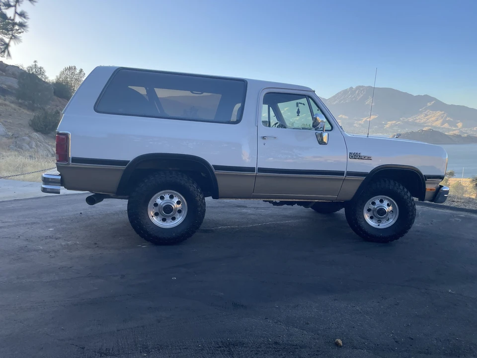 1993 Dodge Ramcharger - Image 27 of 31