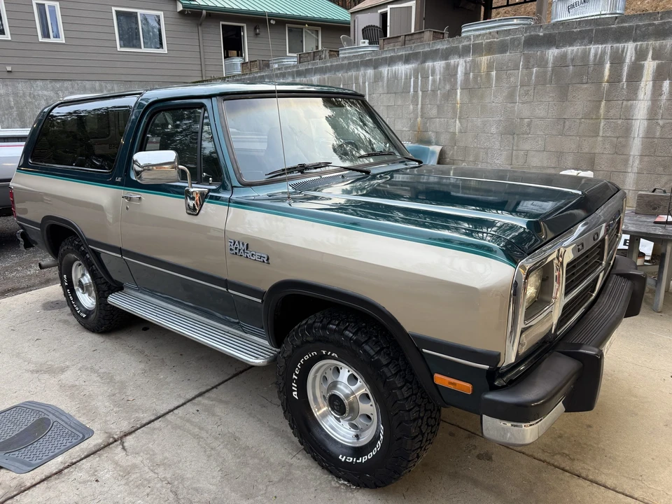 1993 Dodge Ramcharger - Image 9 of 31