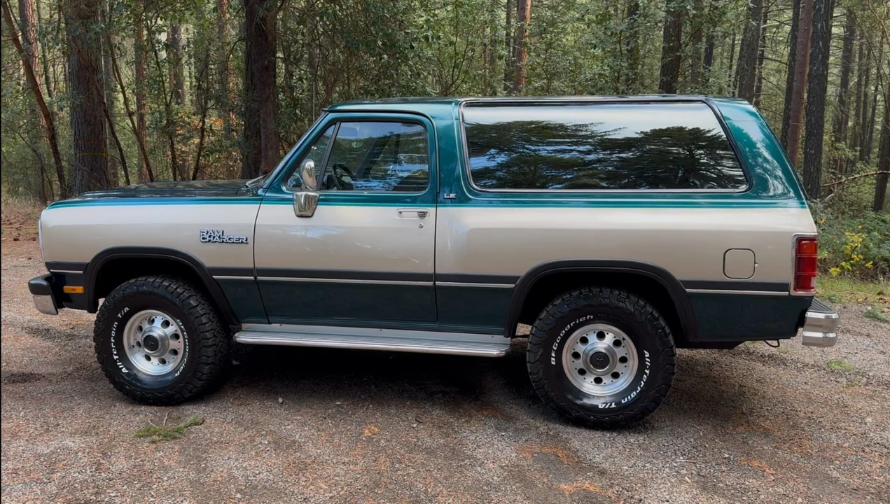1993 Dodge Ramcharger - Image 3 of 31