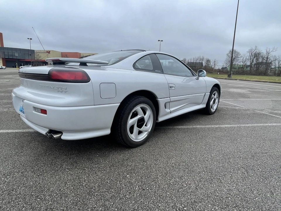 1993 Dodge Stealth - Image 27 of 31