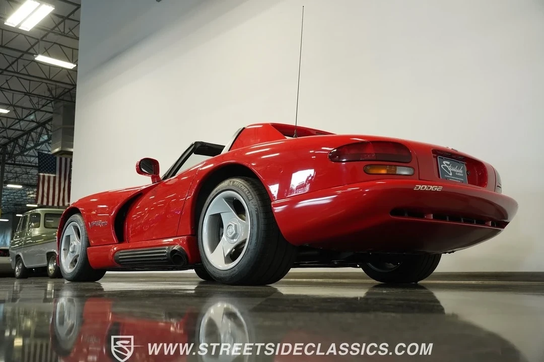 1993 Dodge Viper 1st Gen - Image 11 of 12