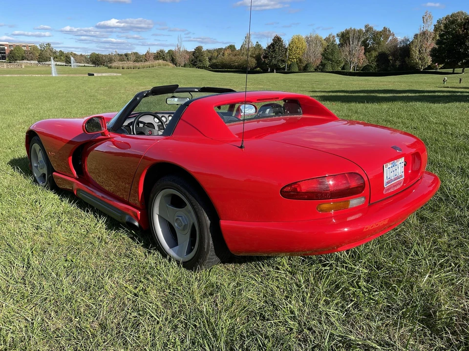 1993 Dodge Viper 1st Gen - Image 16 of 31