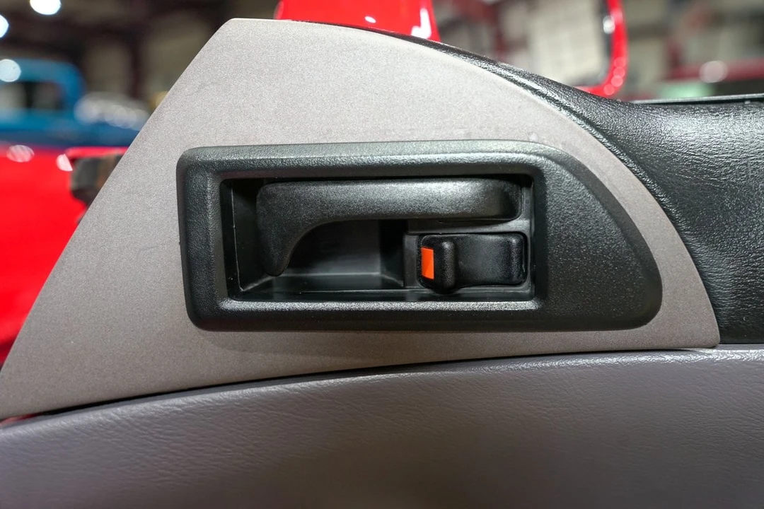 1993 Dodge Viper 1st Gen - Image 26 of 31
