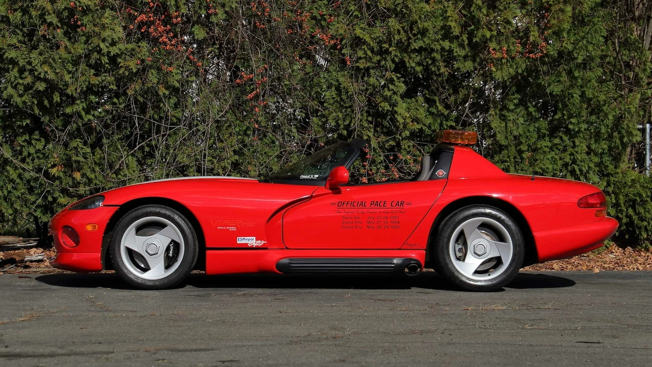 1993 Dodge Viper 1st Gen - Image 2 of 24