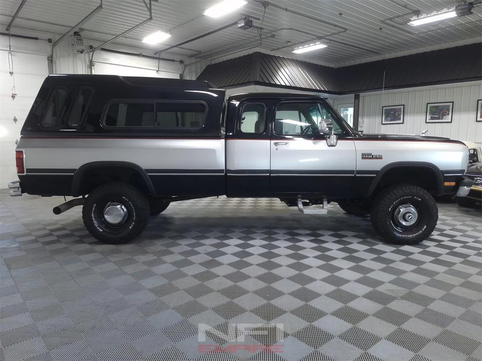 1993 Dodge Power Wagon - Image 7 of 31