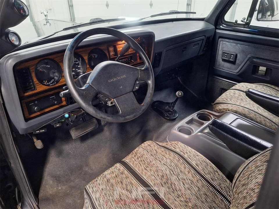 1993 Dodge Power Wagon - Image 11 of 31