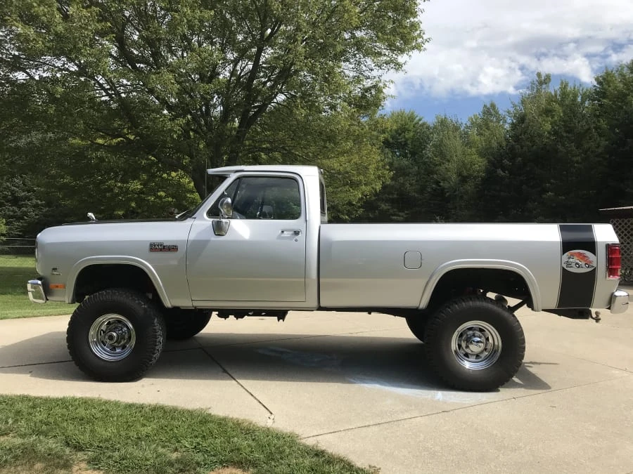 1993 Dodge Ram 1st Gen - Image 2 of 9