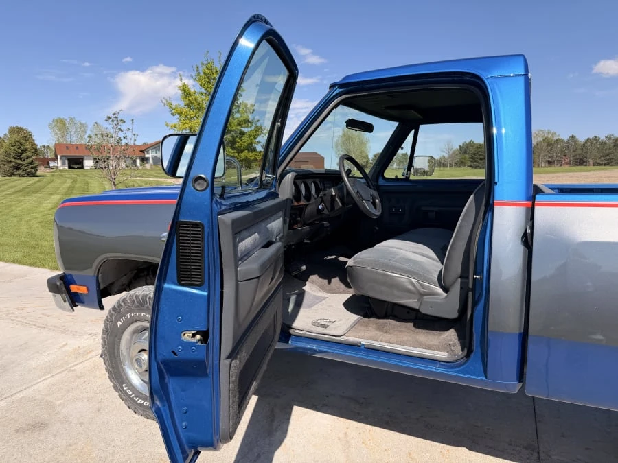 1993 Dodge Ram 1st Gen - Image 19 of 30