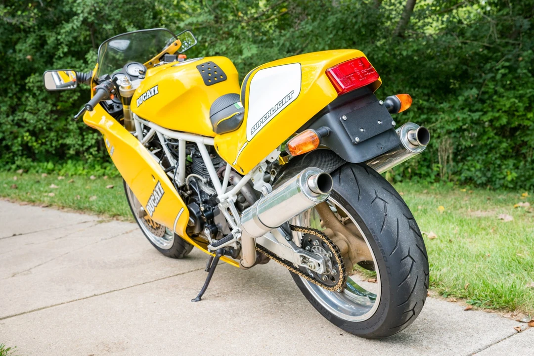 1993 Ducati 750 & 800 & 900 & 1000 - Image 7 of 31