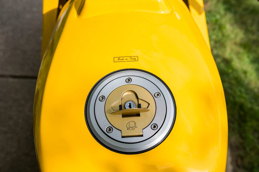 1993 Ducati 750 & 800 & 900 & 1000 - Image 20 of 31
