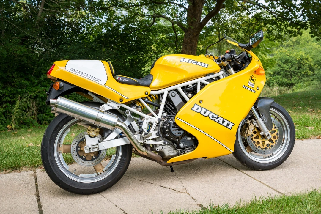 1993 Ducati 750 & 800 & 900 & 1000 - Image 5 of 31