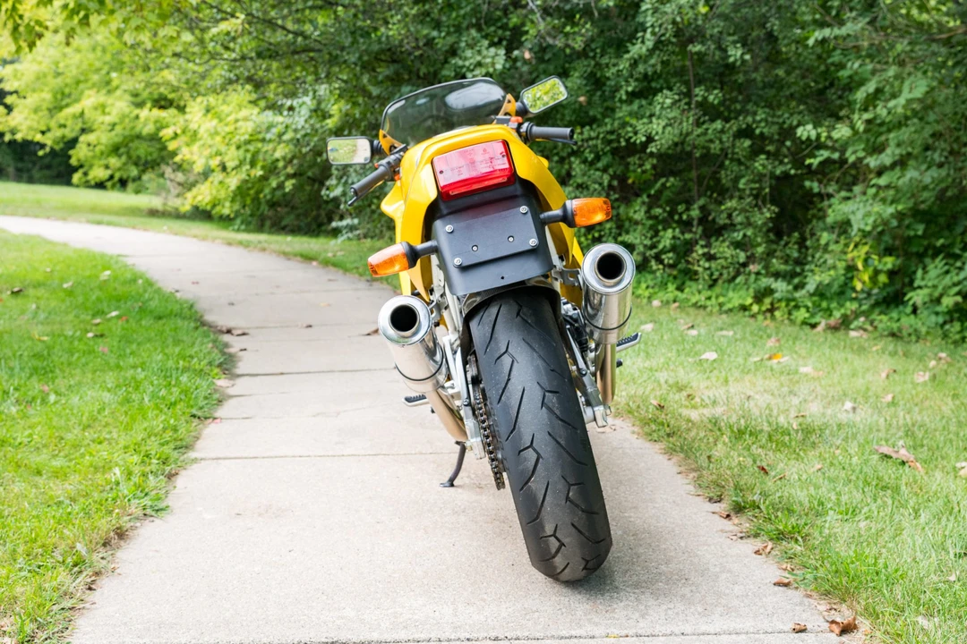 1993 Ducati 750 & 800 & 900 & 1000 - Image 6 of 31