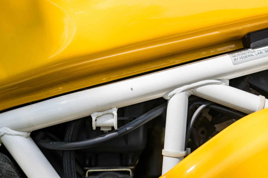 1993 Ducati 750 & 800 & 900 & 1000 - Image 30 of 31