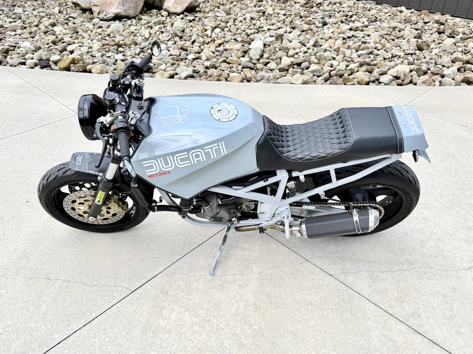 1993 Ducati 750 & 800 & 900 & 1000 - Image 8 of 31