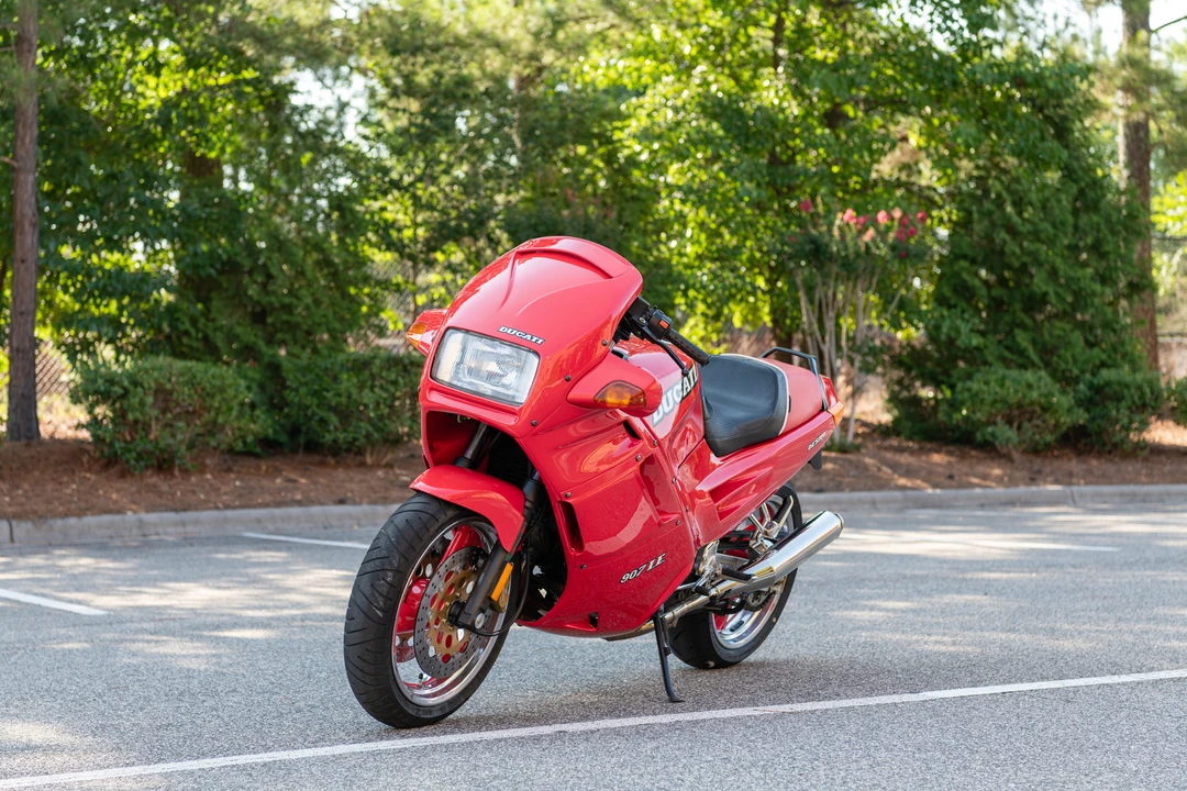 1993 Ducati 750 & 800 & 900 & 1000 - Image 5 of 31