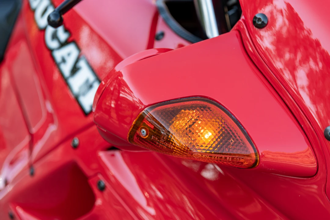 1993 Ducati 750 & 800 & 900 & 1000 - Image 25 of 31