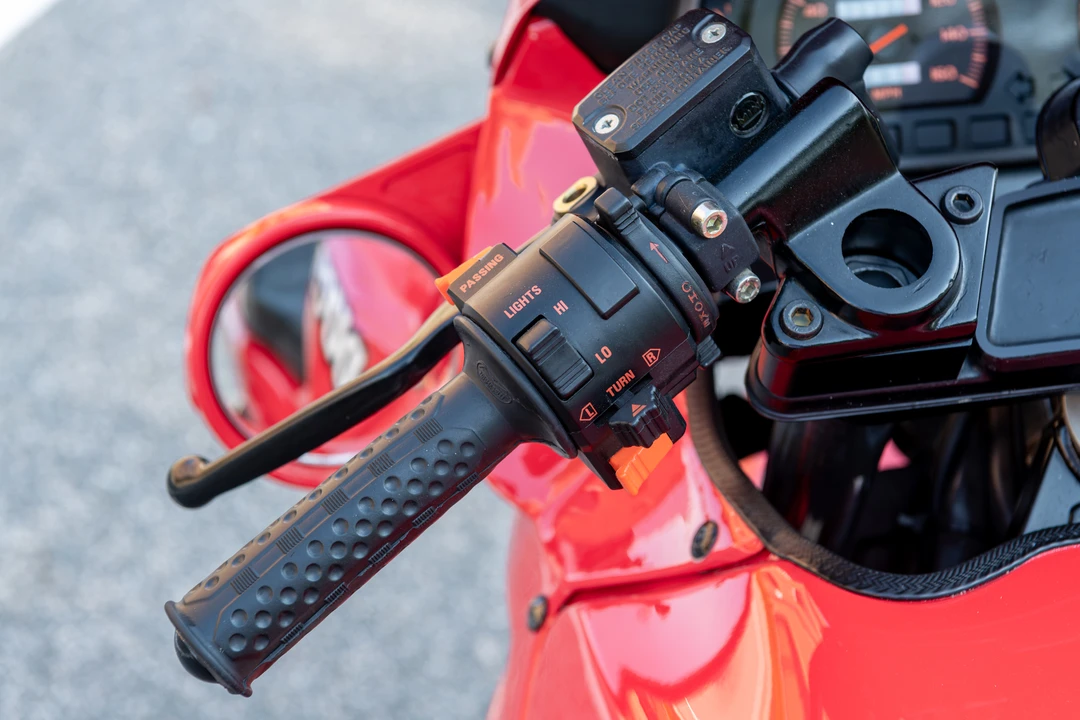 1993 Ducati 750 & 800 & 900 & 1000 - Image 30 of 31