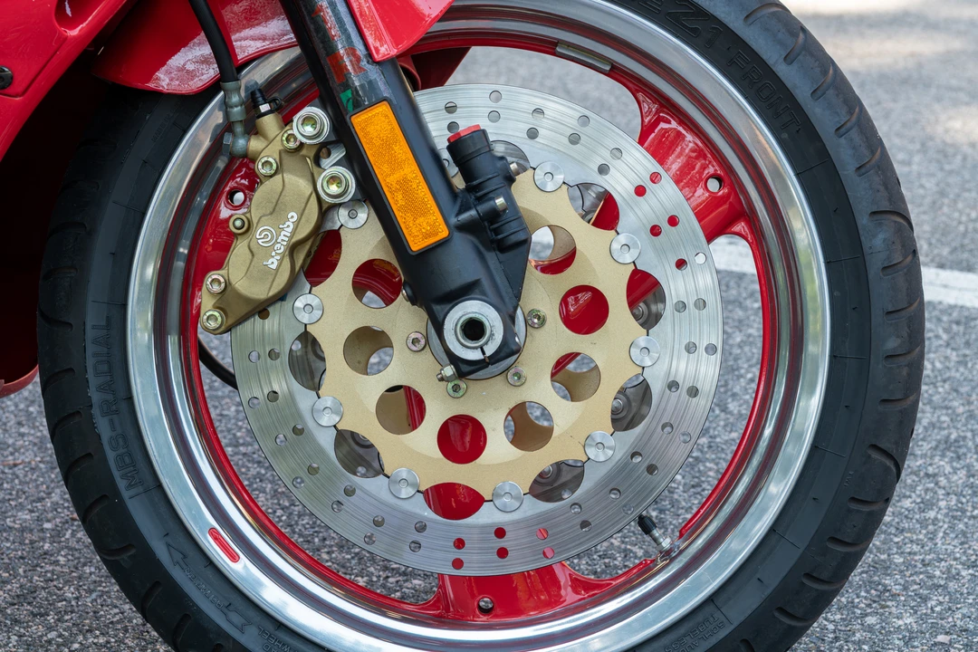 1993 Ducati 750 & 800 & 900 & 1000 - Image 14 of 31