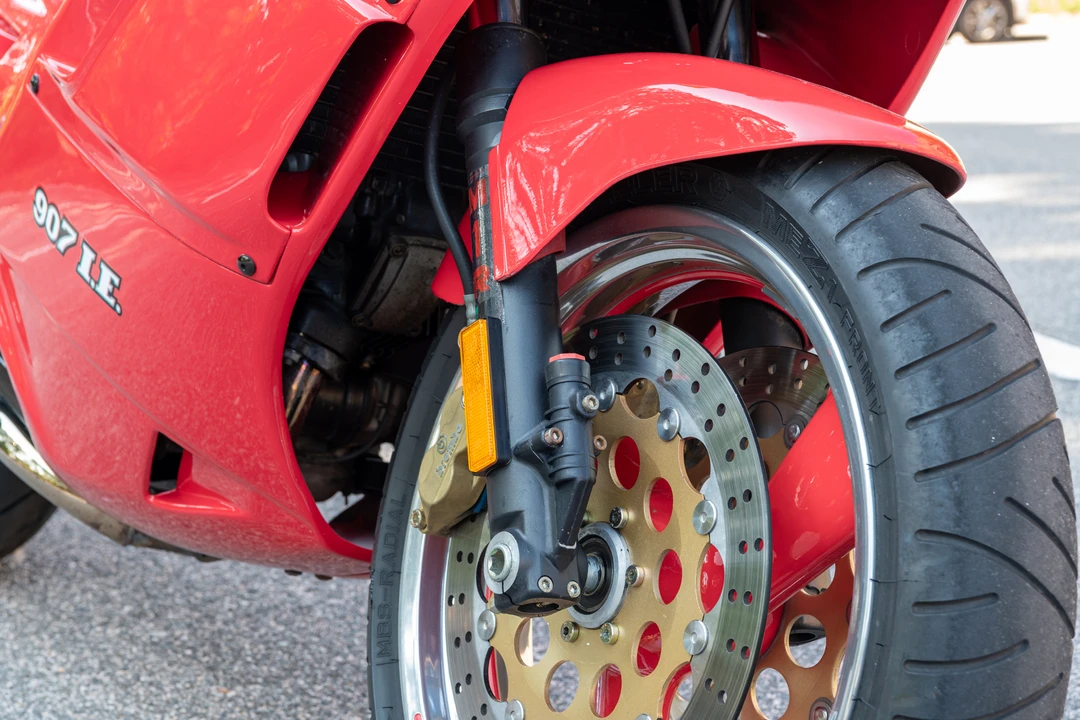 1993 Ducati 750 & 800 & 900 & 1000 - Image 19 of 31