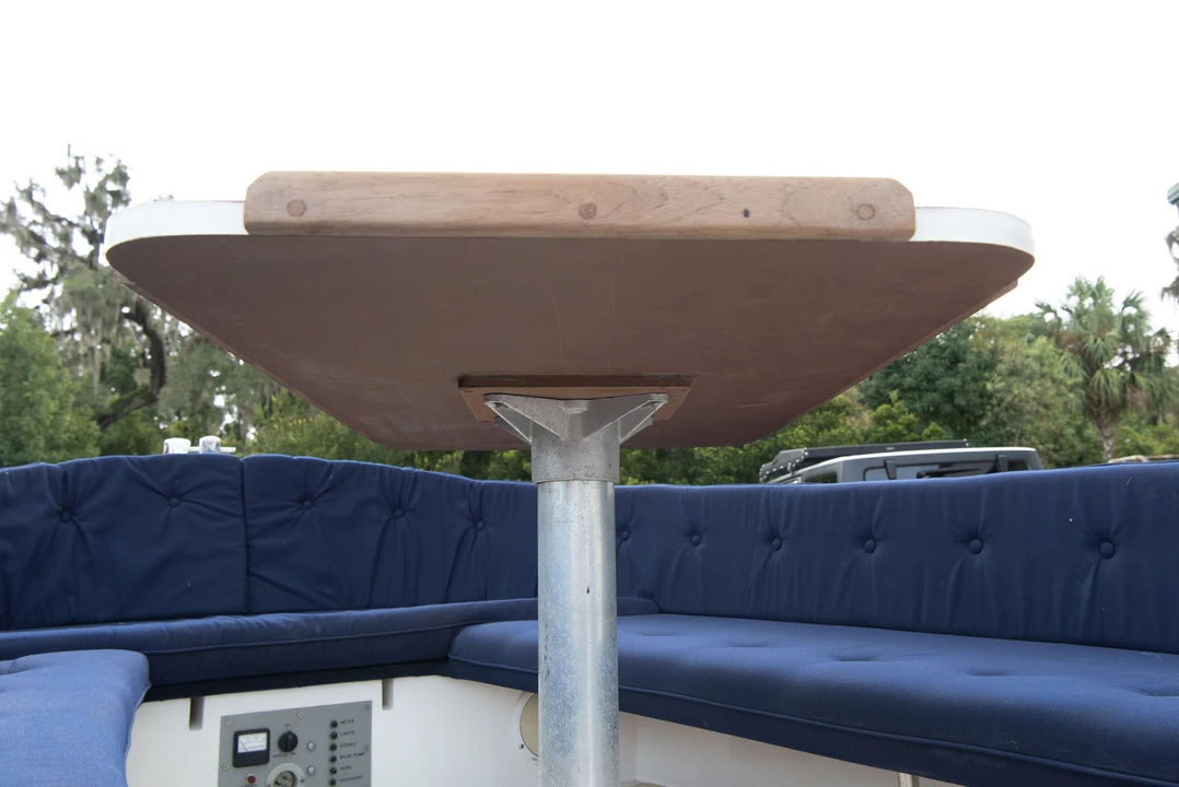 1993 Chris-Craft - Image 24 of 31