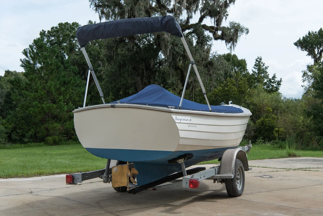 1993 Chris-Craft - Image 3 of 31