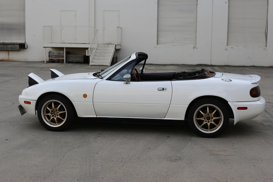 1993 Mazda NA MX-5 Miata - Image 16 of 21