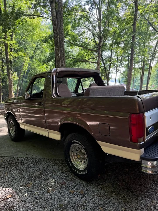 1993 Ford Bronco 5th Gen - Image 2 of 6
