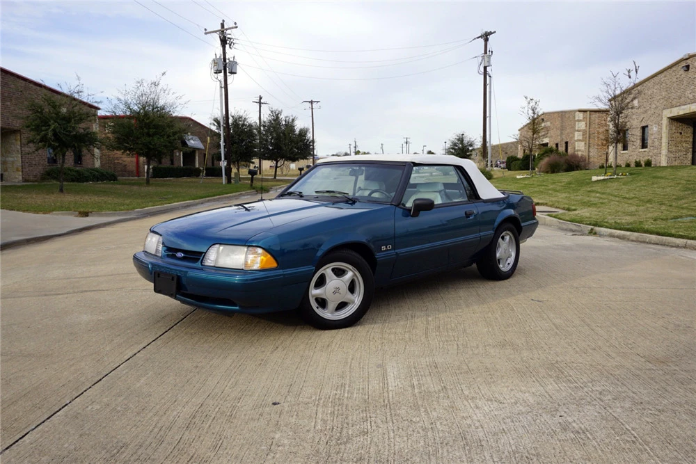 1993 Ford Mustang 3rd Gen - Image 2 of 5