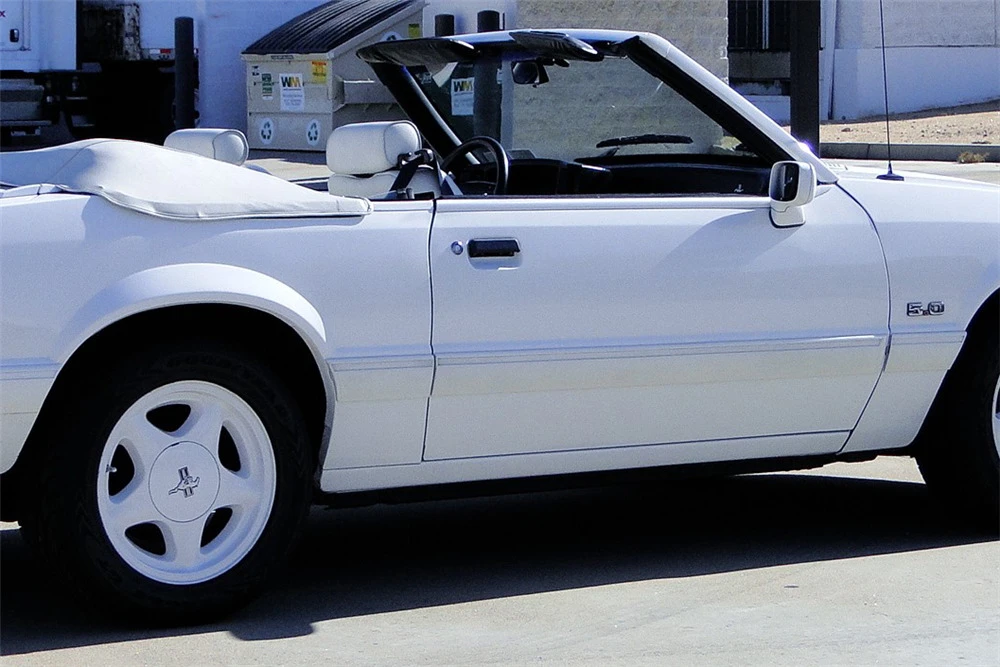 1993 Ford Mustang 3rd Gen - Image 4 of 5