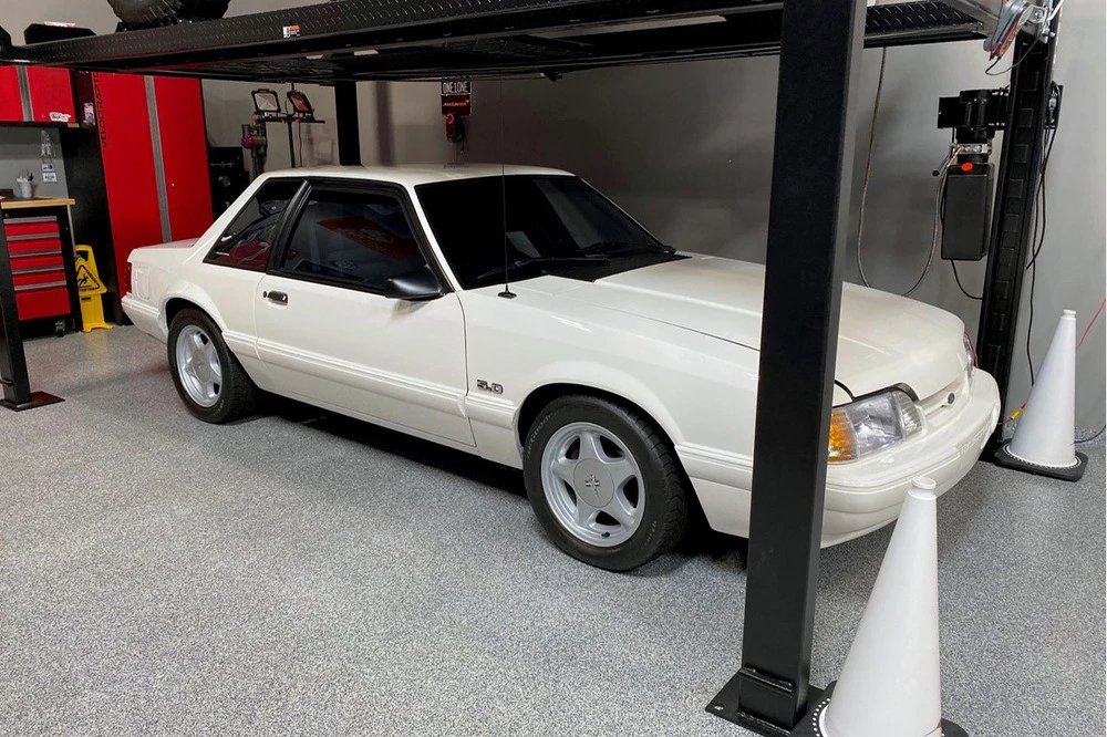 1993 Ford Mustang 3rd Gen - Image 2 of 4