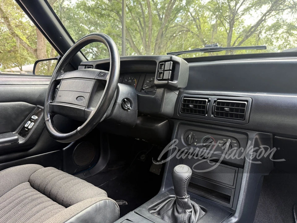 1993 Ford Mustang Cobra R 3rd Gen - Image 14 of 31