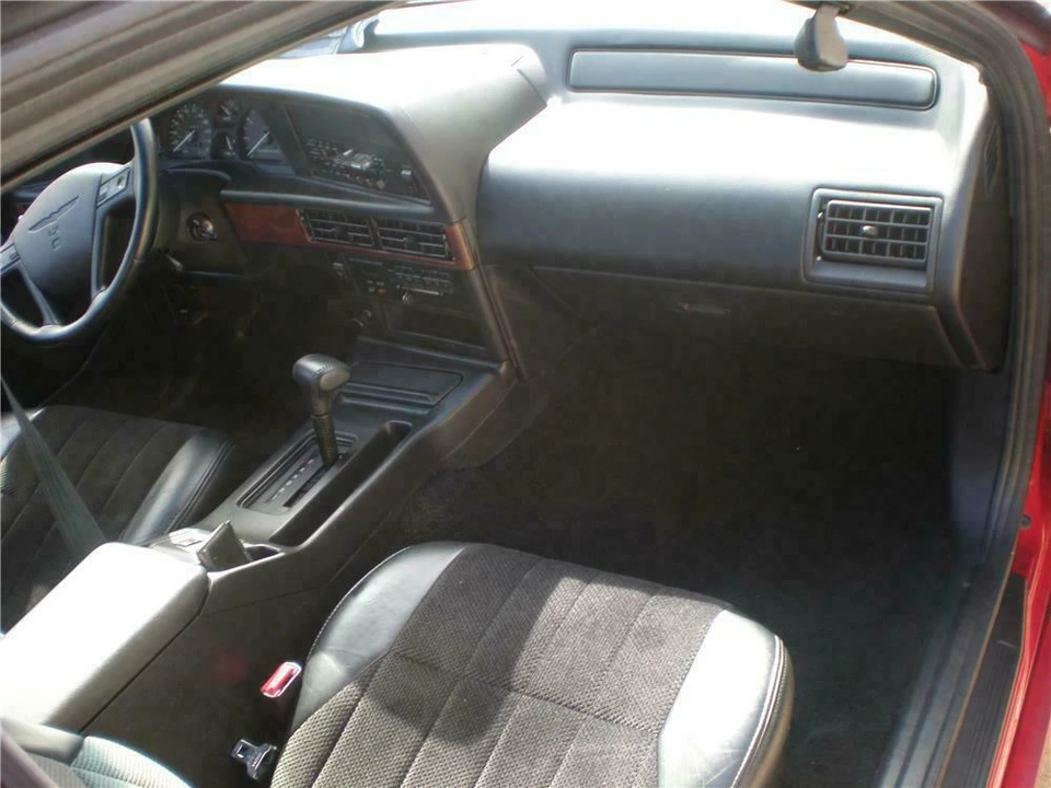 1993 Ford Thunderbird 10th Gen - Image 4 of 5