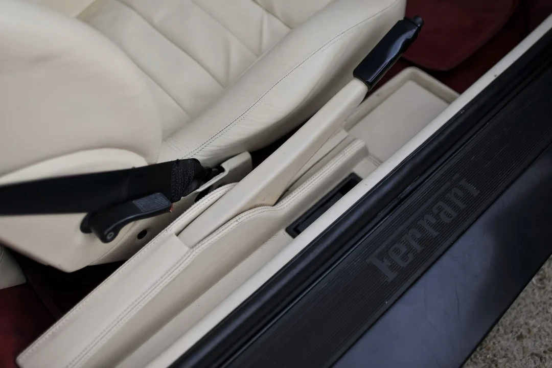 1993 Ferrari 348 ts - Image 17 of 30