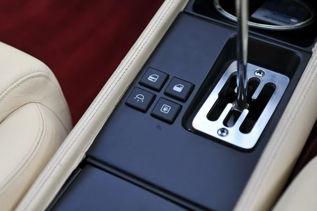 1993 Ferrari 348 ts - Image 28 of 30