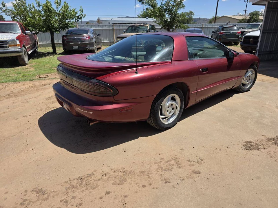 1993 Pontiac Firebird Formula 4th Gen - Image 6 of 6